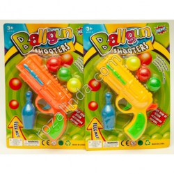 R647 Пистолет-бластер + 4 предмета (кегля, шарики) "Ballgun" 25*17 см.