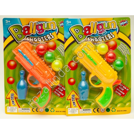 R647 Пистолет-бластер + 4 предмета (кегля, шарики) "Ballgun" 25*17 см.